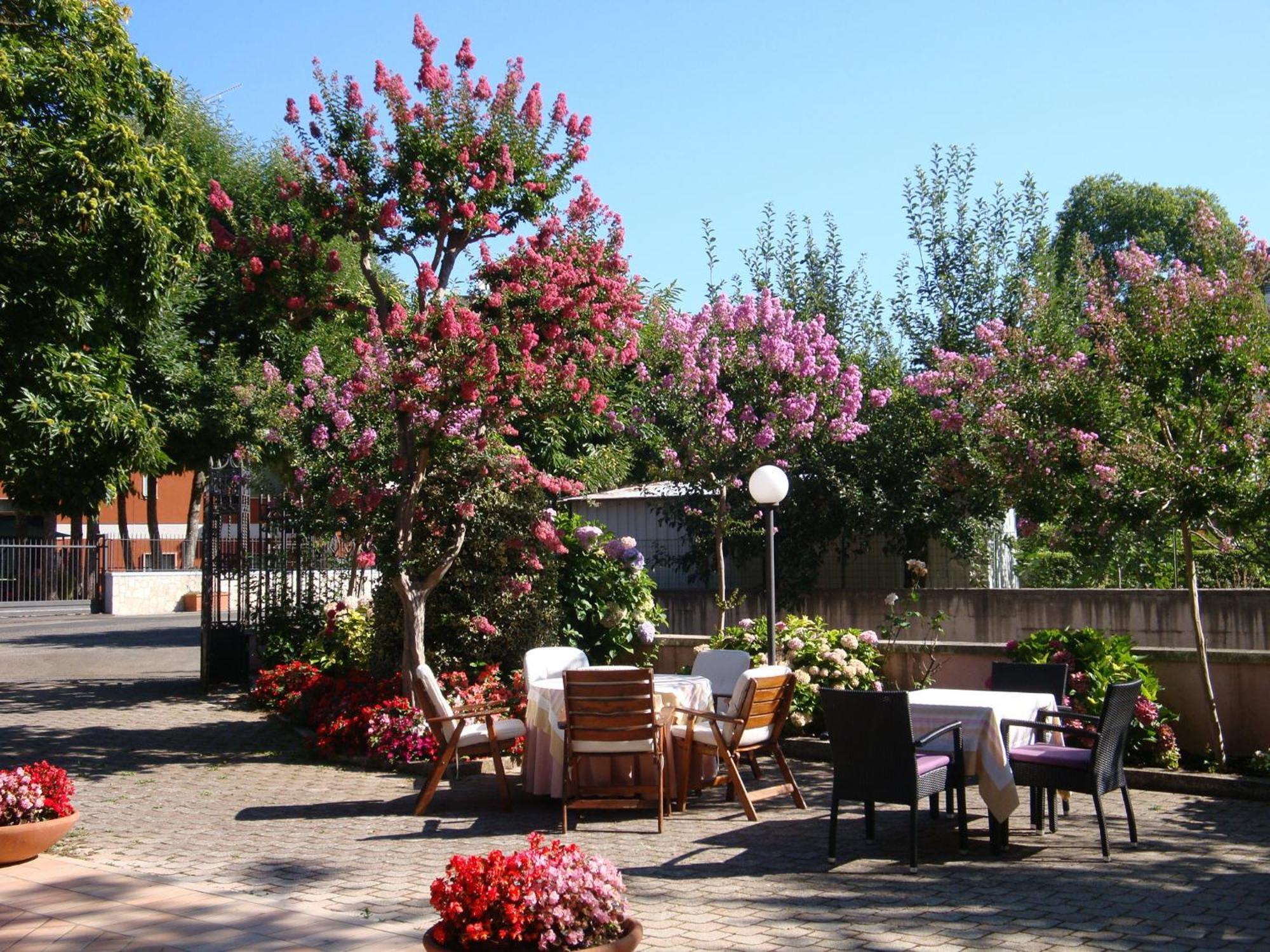Hotel Gioia Garden Fiuggi Exterior foto