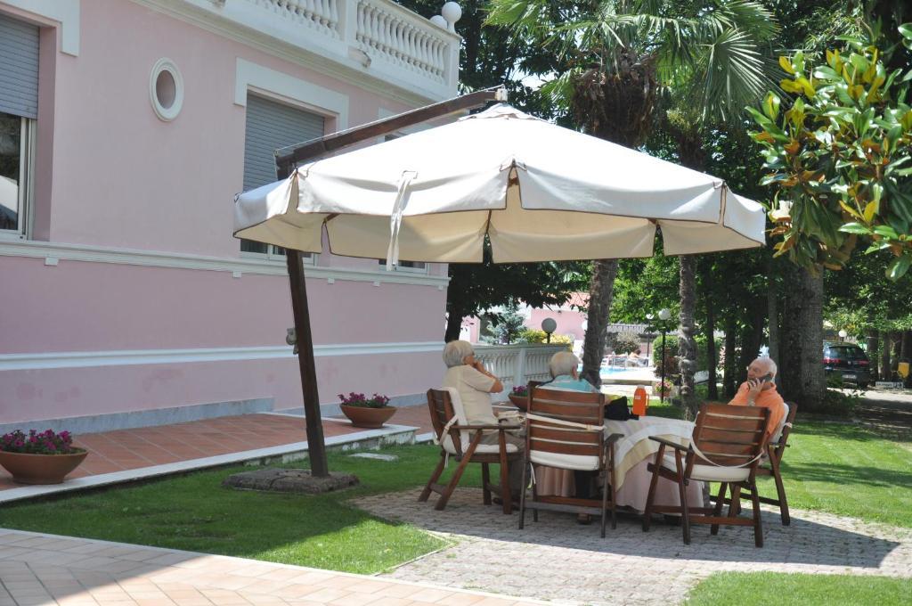 Hotel Gioia Garden Fiuggi Exterior foto